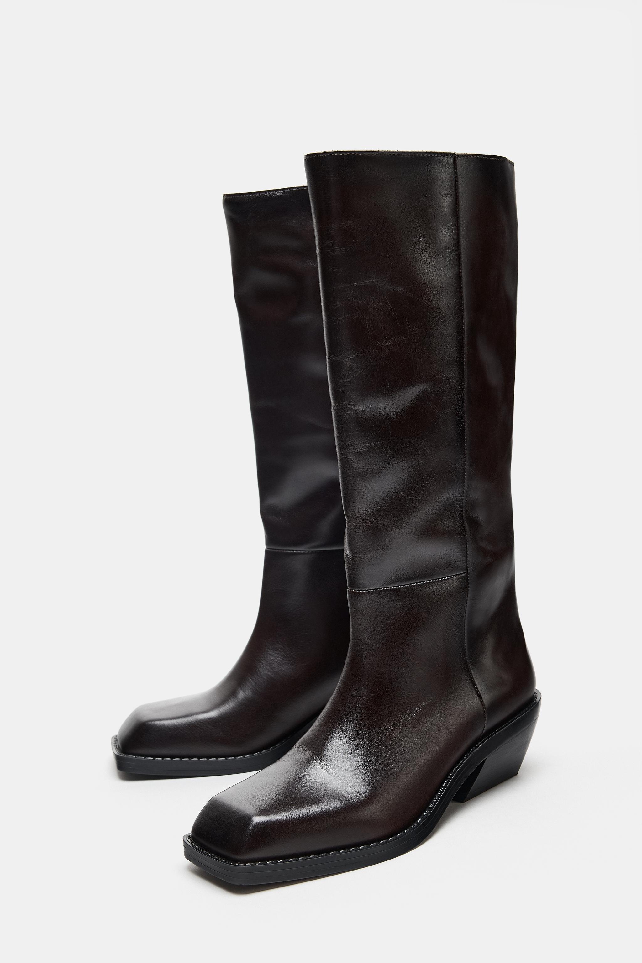 BOTTES EN CUIR À BOUT CARRÉ
